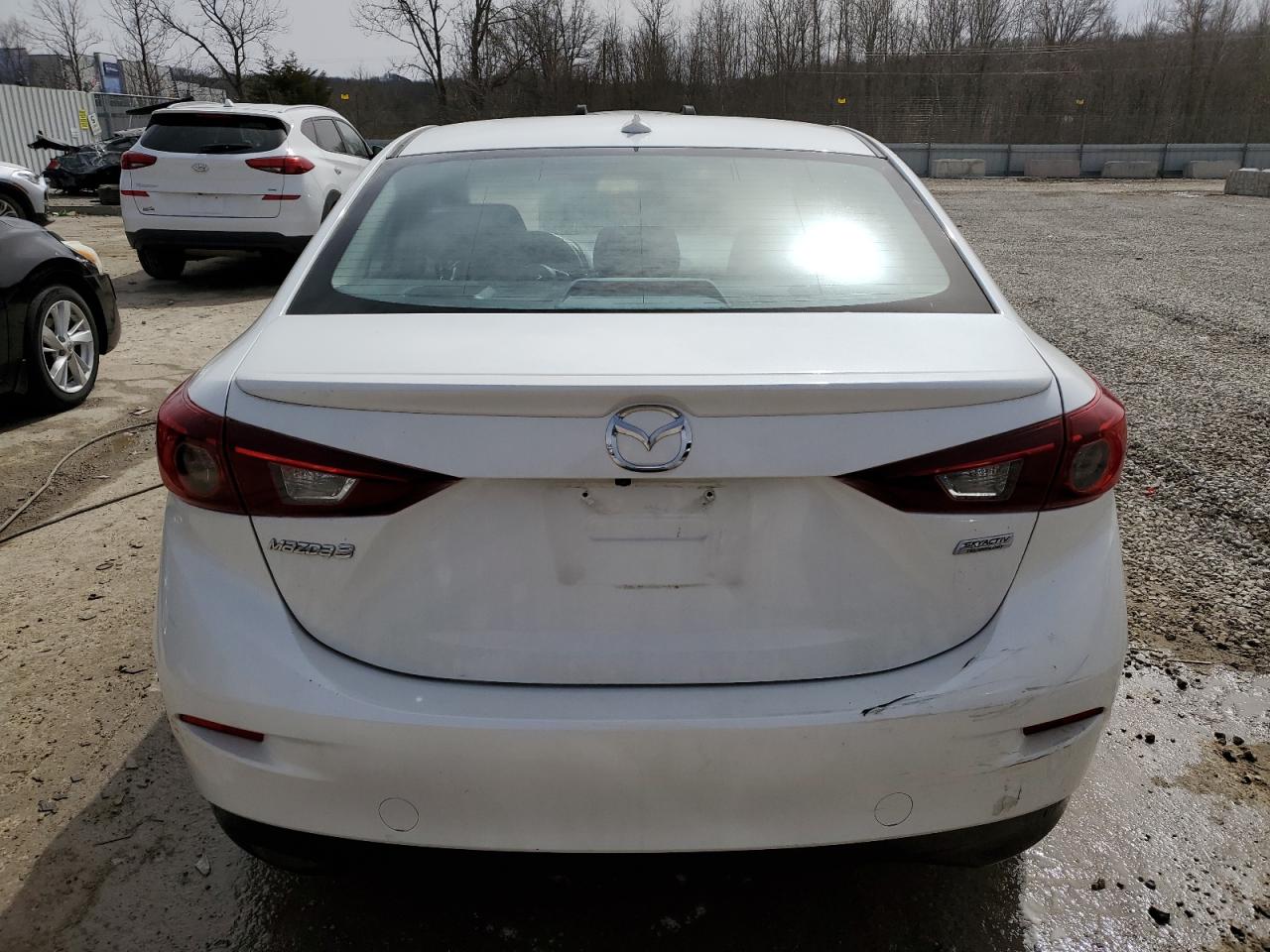 2016 Mazda 3 - Image 6
