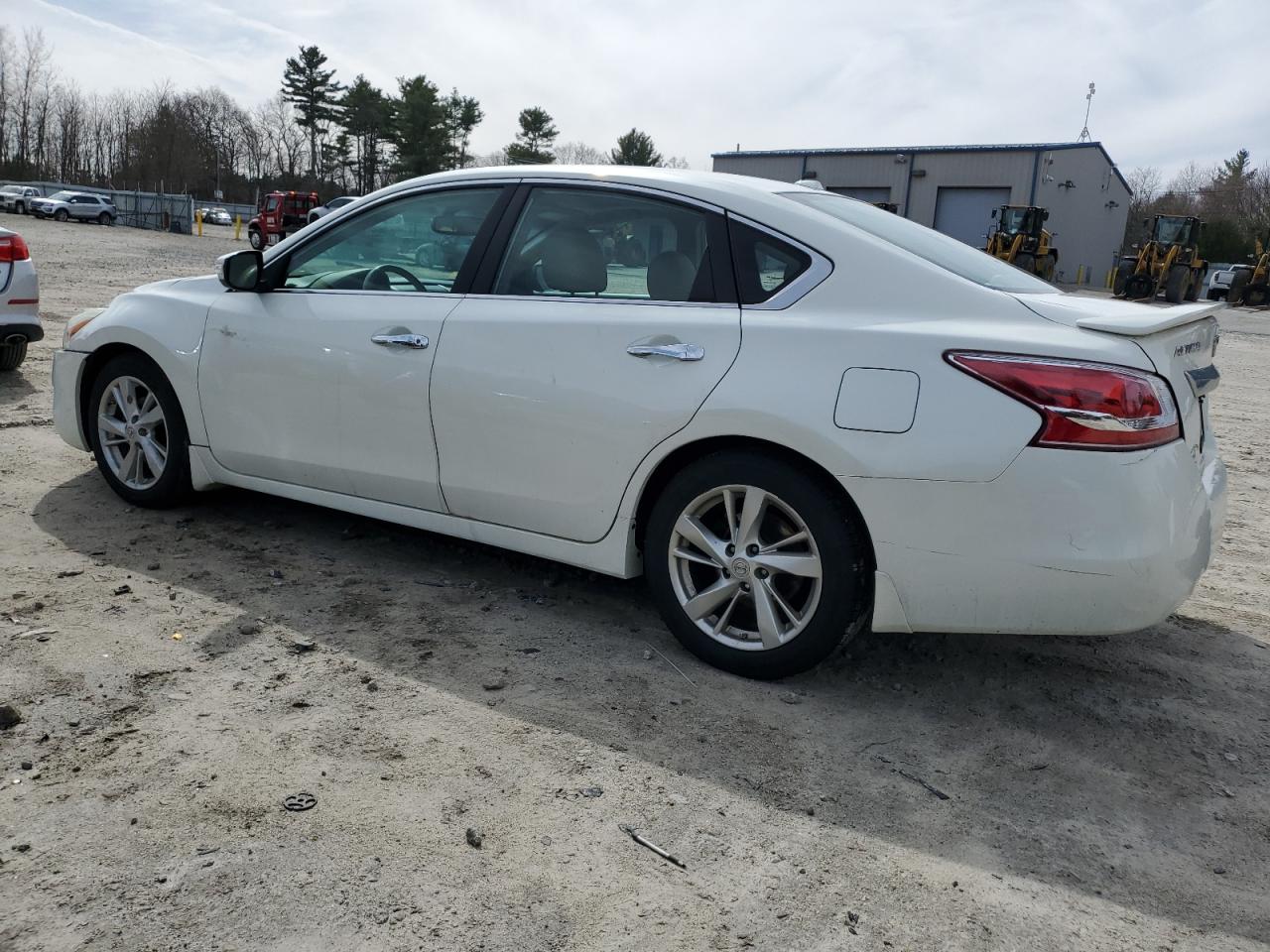 2013 Nissan Altima - Image 2