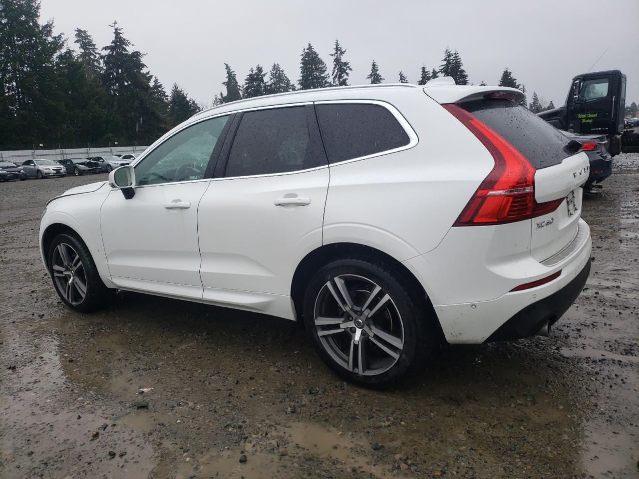 2018 Volvo XC60 - Image 2