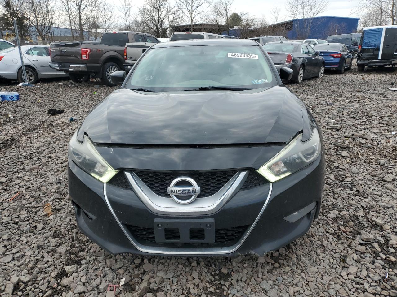 2017 Nissan Maxima - Image 5