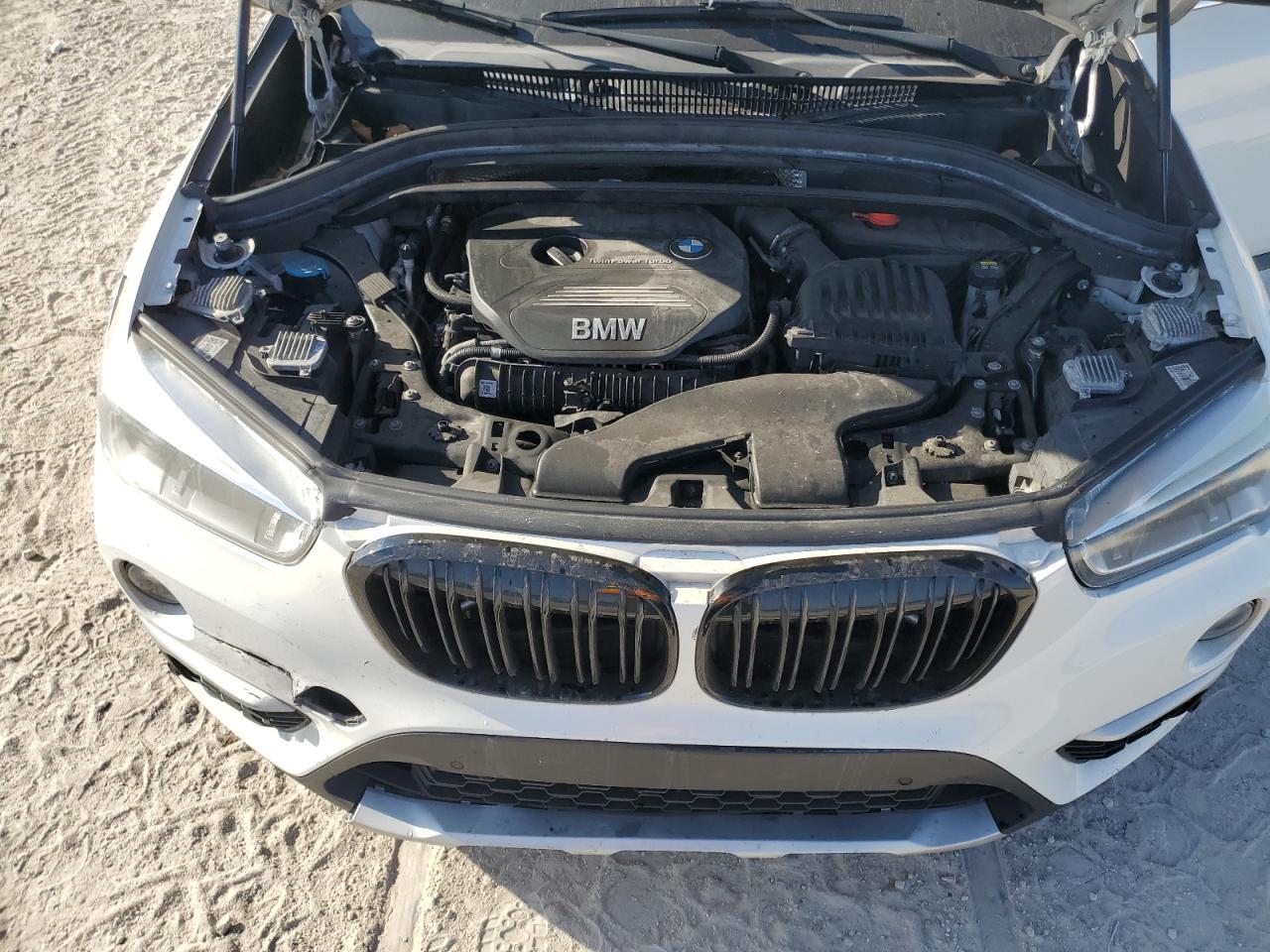 2016 BMW X1 - Image 12