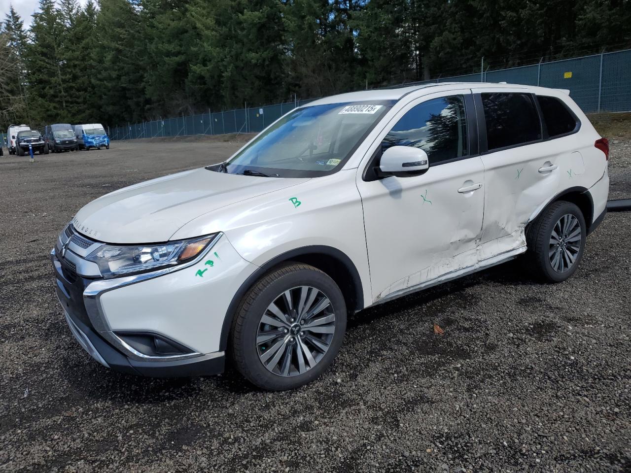 2019 Mitsubishi Outlander - Image 1