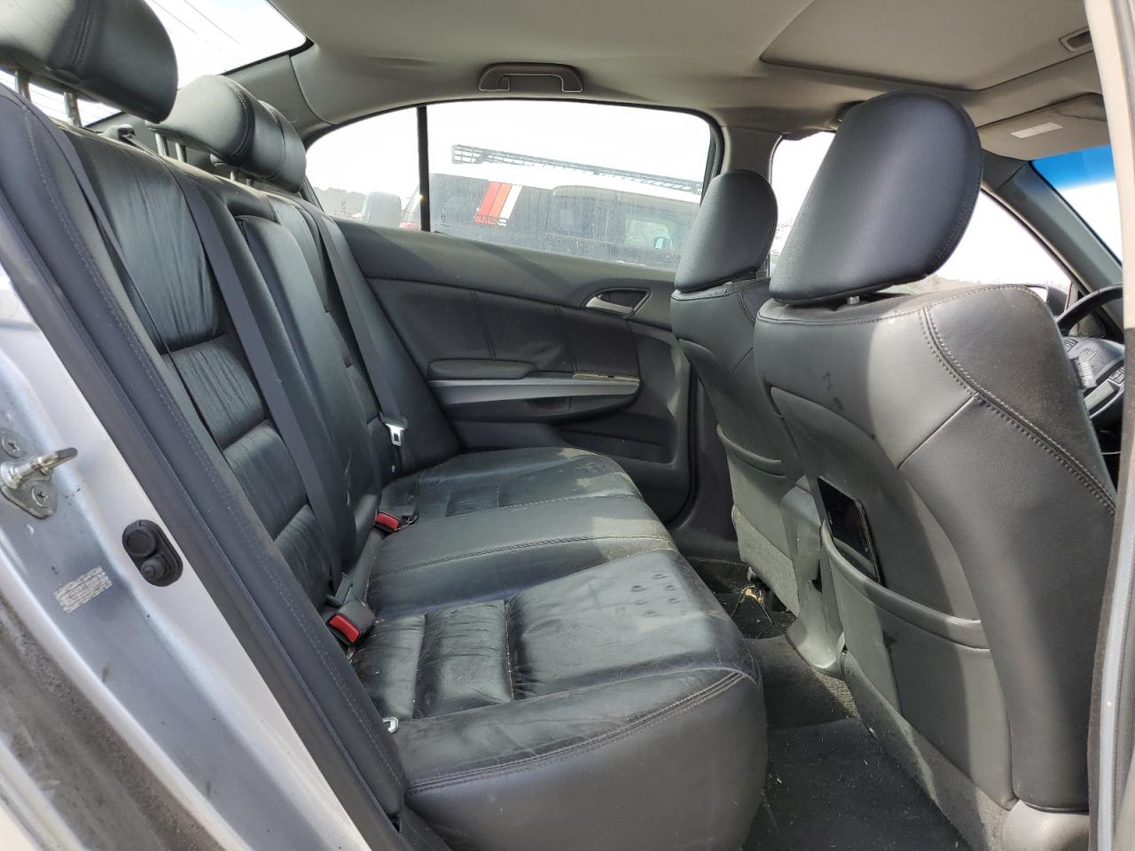 2008 Honda Accord - Image 10