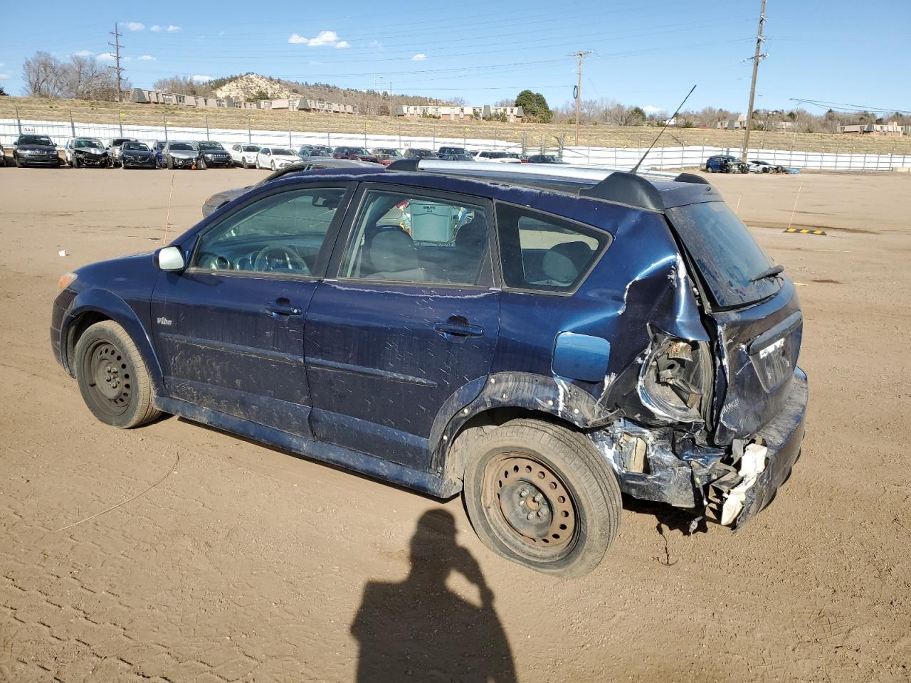 2007 Pontiac Vibe - Image 2