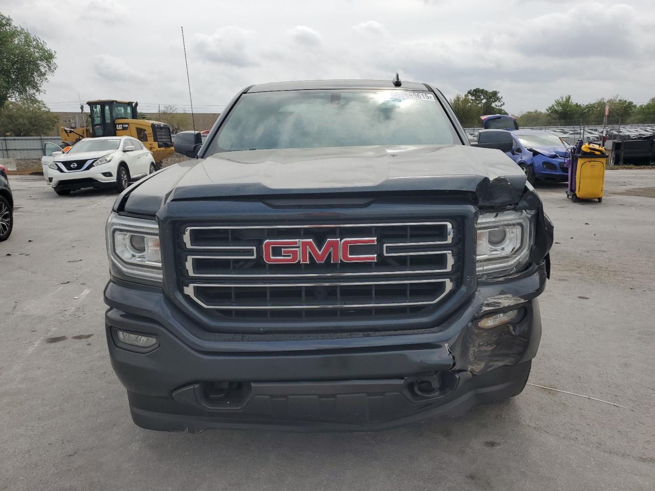 2017 GMC Sierra - Image 5