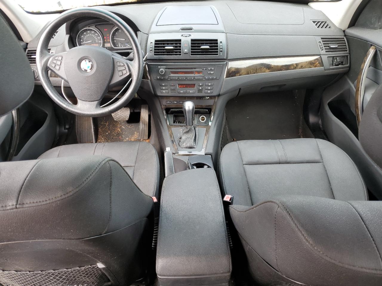 2010 BMW X3 - Image 8