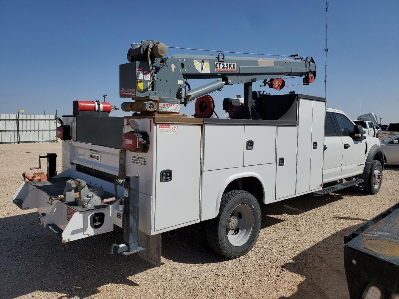 2020 Ford F450 - Image 3