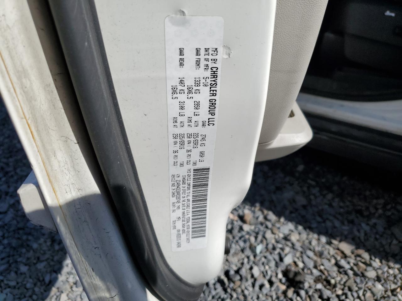 2010 Dodge Caravan - Image 13