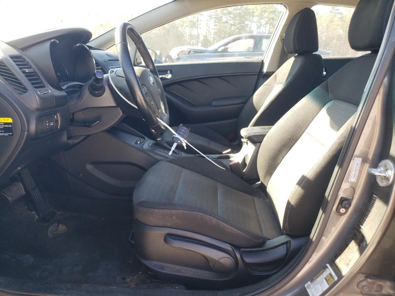 2014 Kia Forte - Image 7