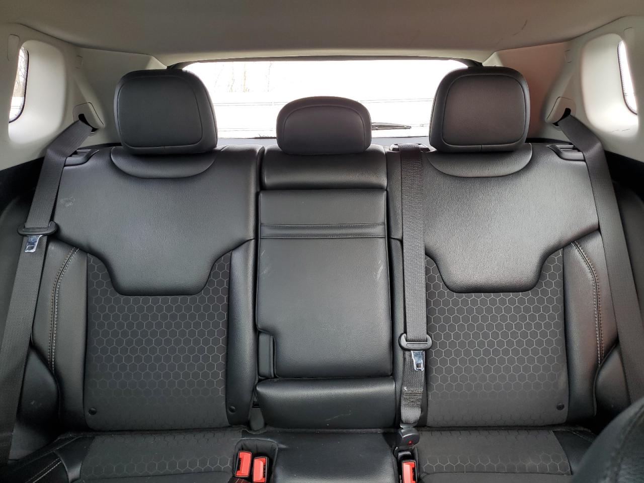 2019 Jeep Compass - Image 10