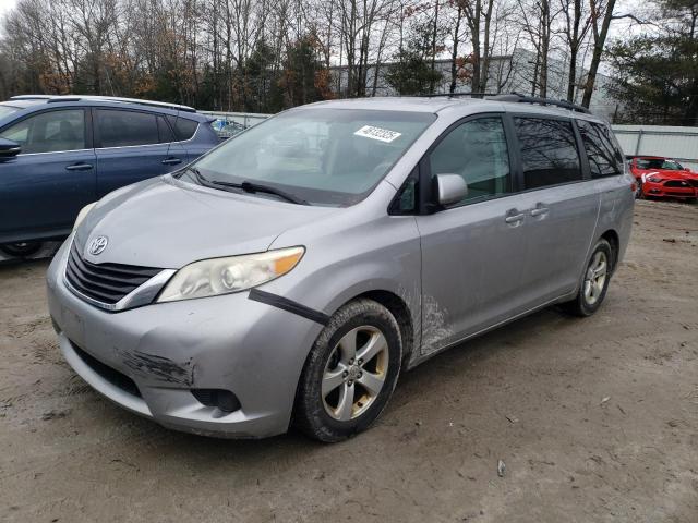 2012 Toyota Sienna Le na sprzedaż w North Billerica, MA - Rear End