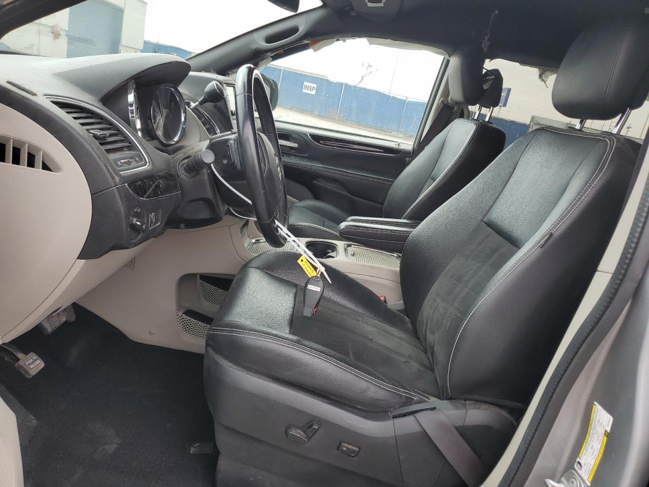 2019 Dodge Caravan - Image 7