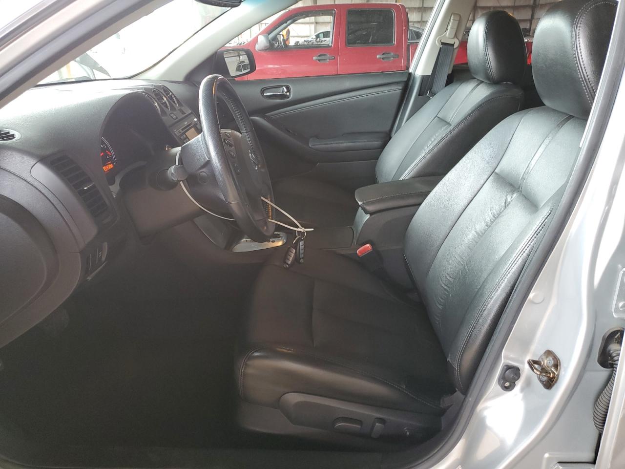 2010 Nissan Altima - Image 7