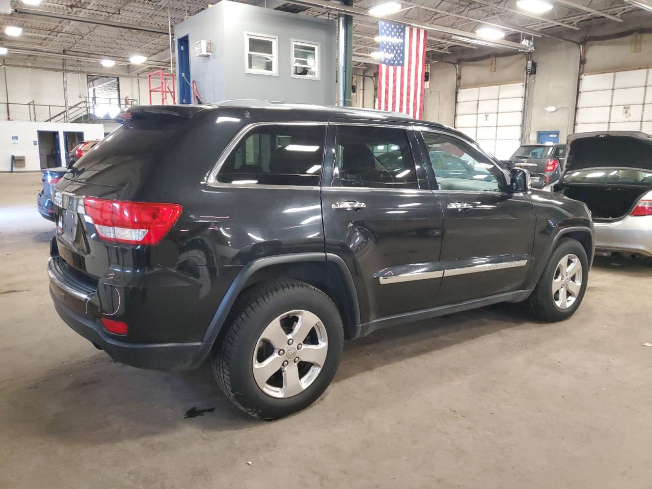 2012 Jeep Grand Cherokee - Image 3