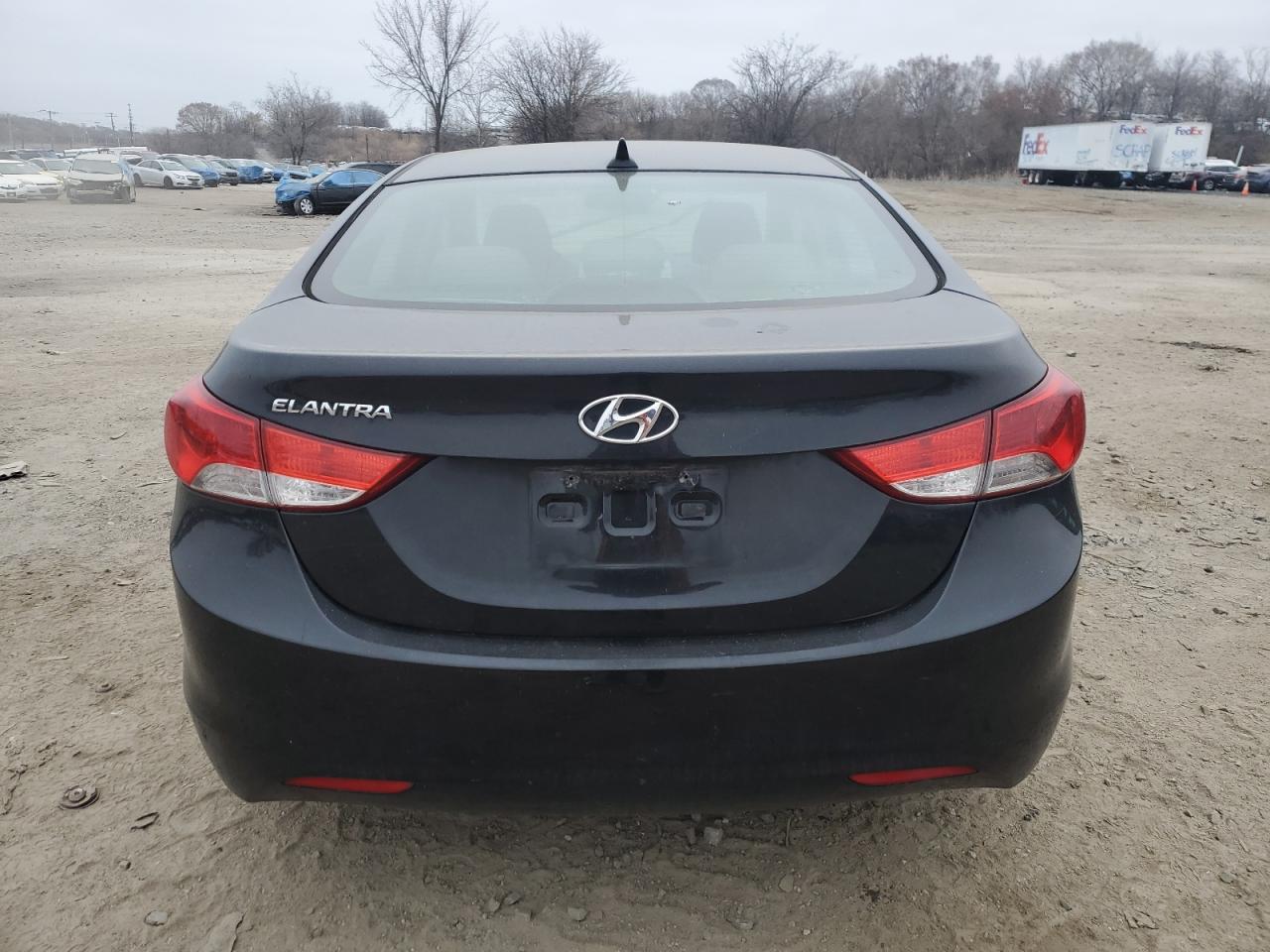 2011 Hyundai Elantra - Image 6