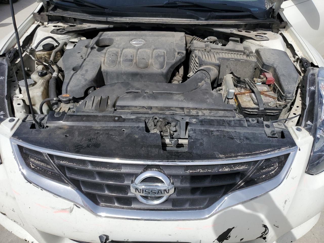 2010 Nissan Altima - Image 11