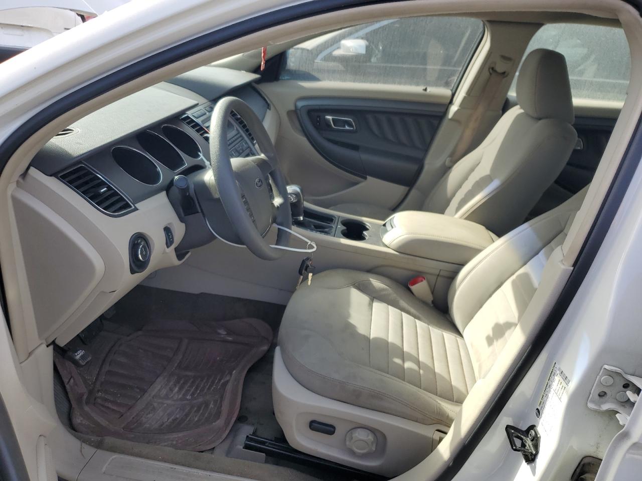 2011 Ford Taurus - Image 7