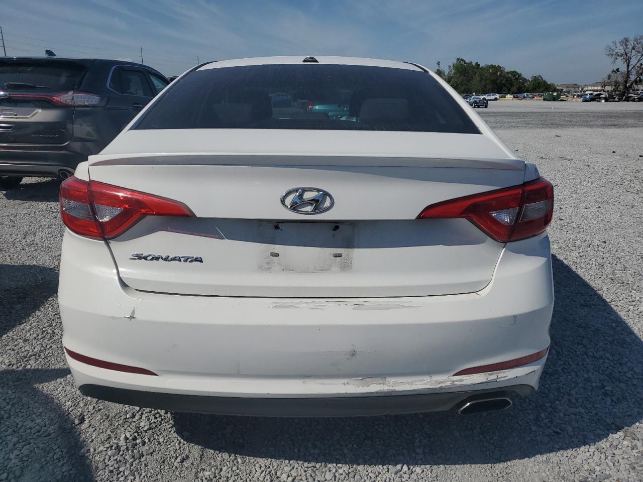 2015 Hyundai Sonata - Image 6