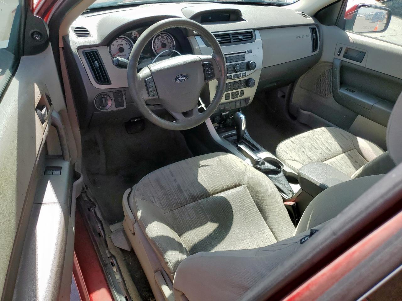 2009 Ford Focus - Image 8