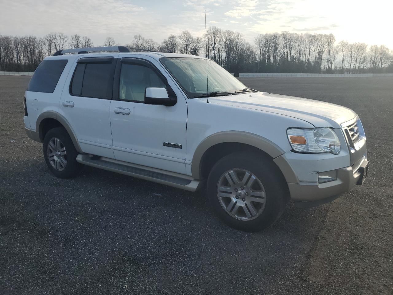 2006 Ford Explorer - Image 4