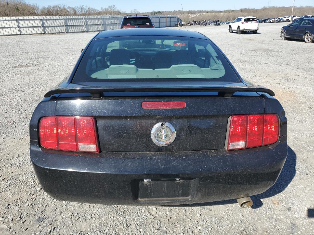 2005 Ford Mustang - Image 6