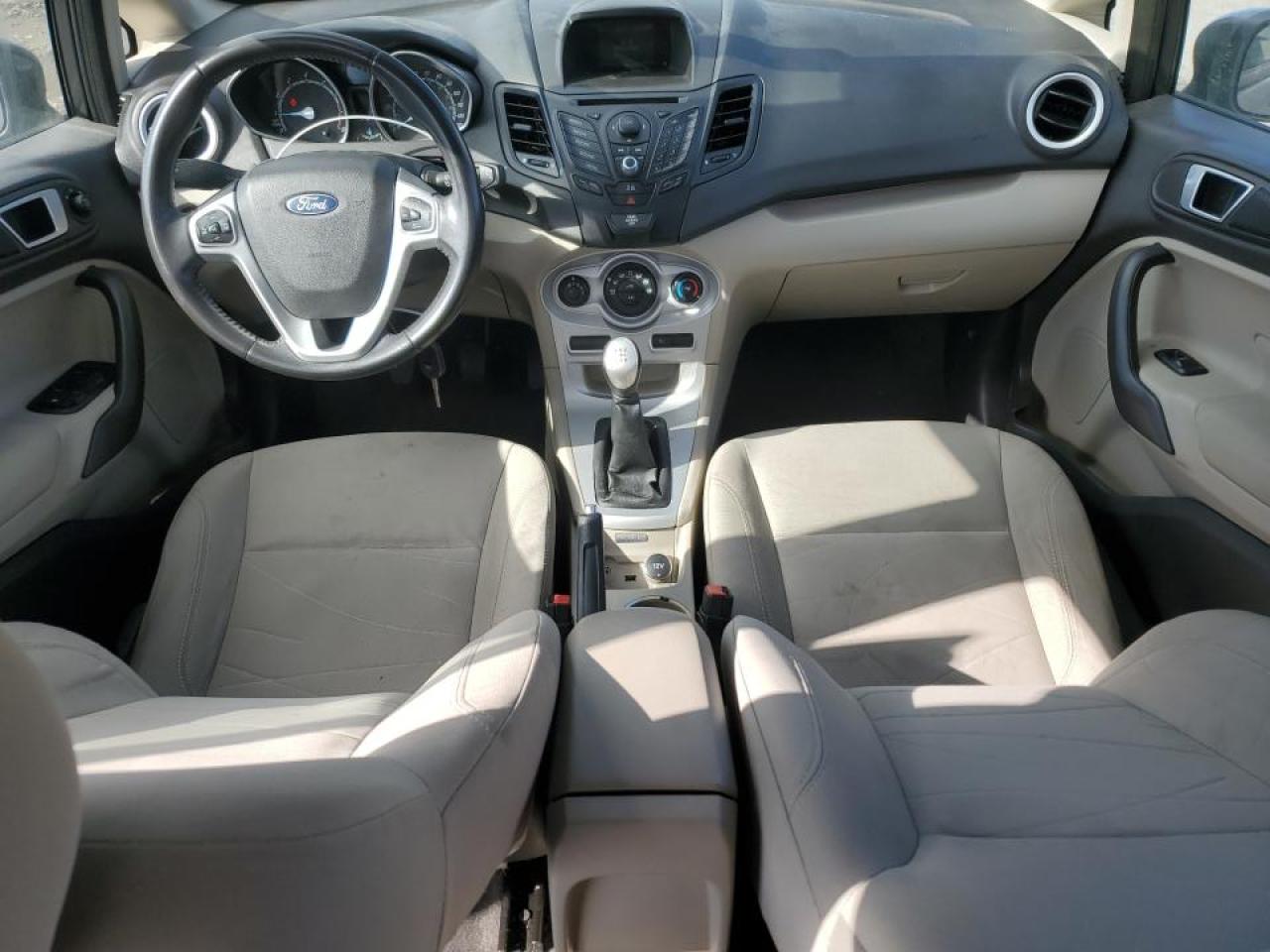 2015 Ford Fiesta - Image 8