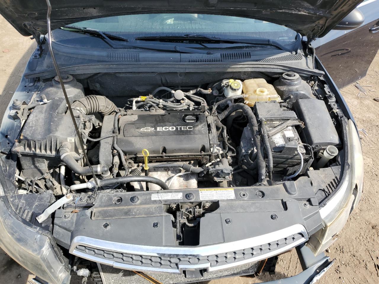 2013 Chevrolet Cruze - Image 11