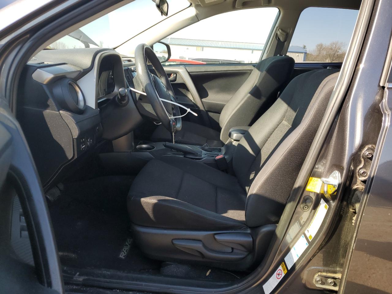 2015 Toyota RAV 4 - Image 7
