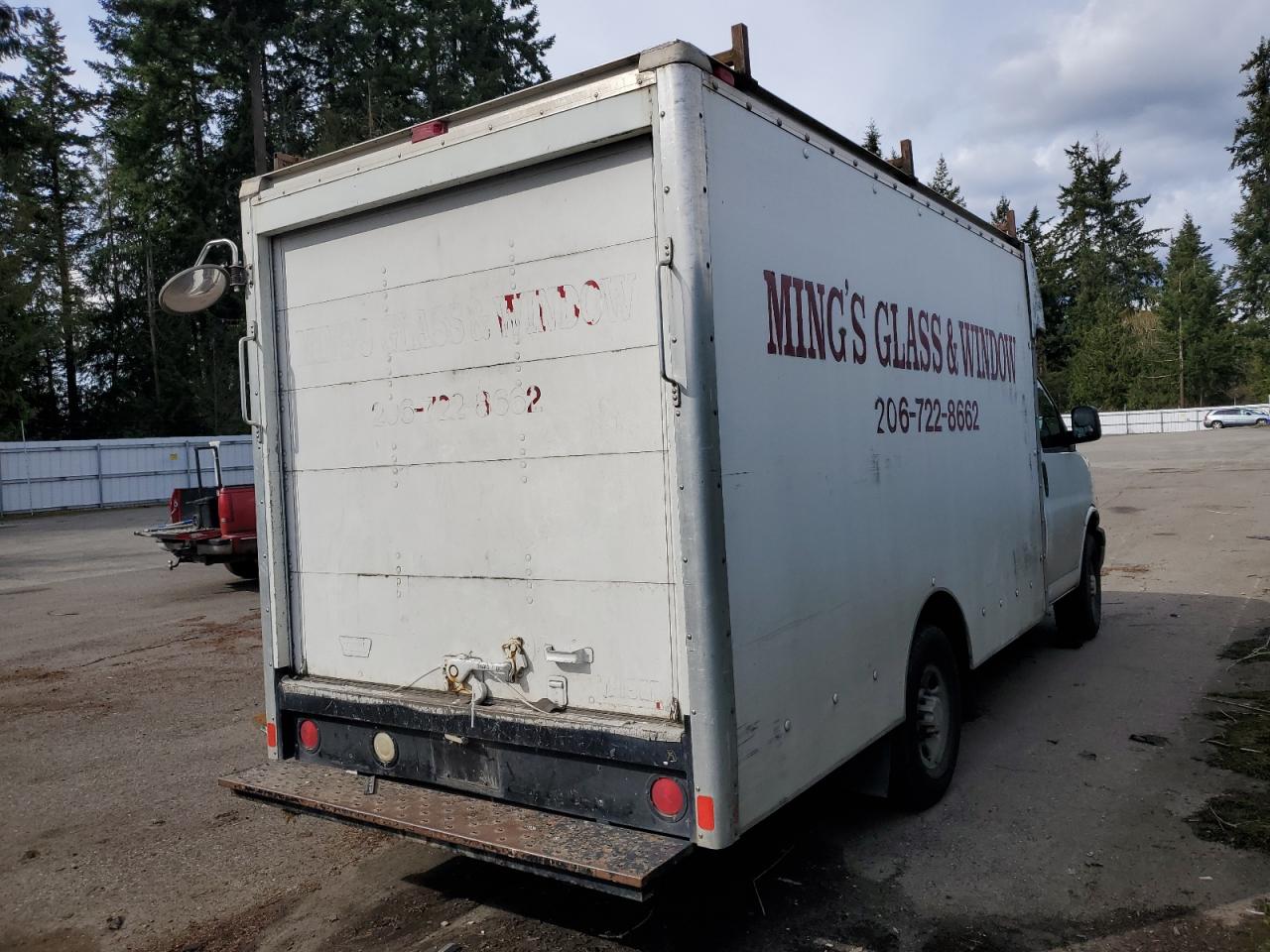2006 Chevrolet Express - Image 3