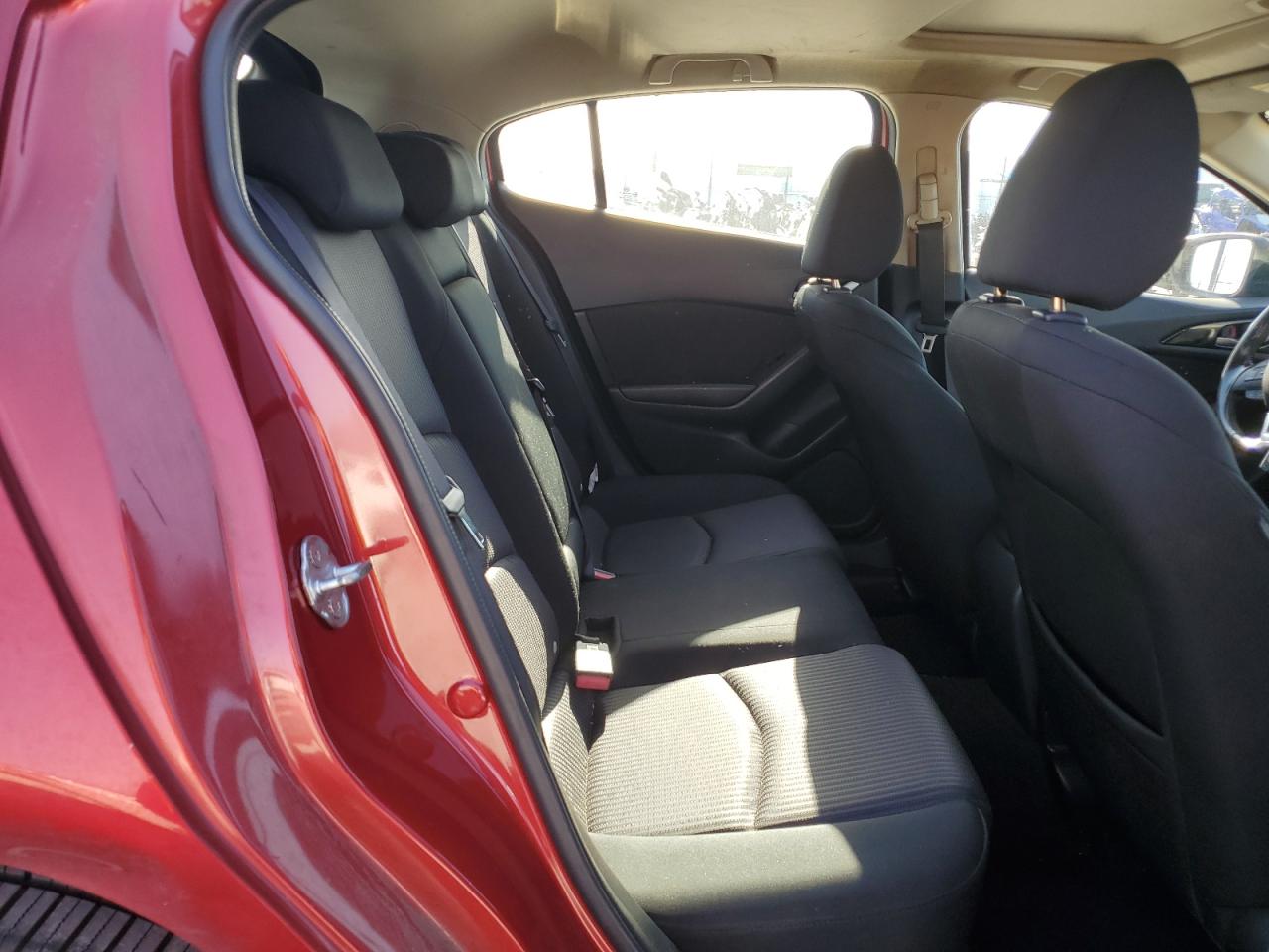 2015 Mazda 3 - Image 10