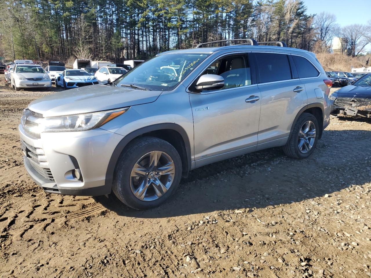 2017 Toyota Highlander Hybrid Limited de vânzare în North Billerica, MA - Minor Dent/Scratches