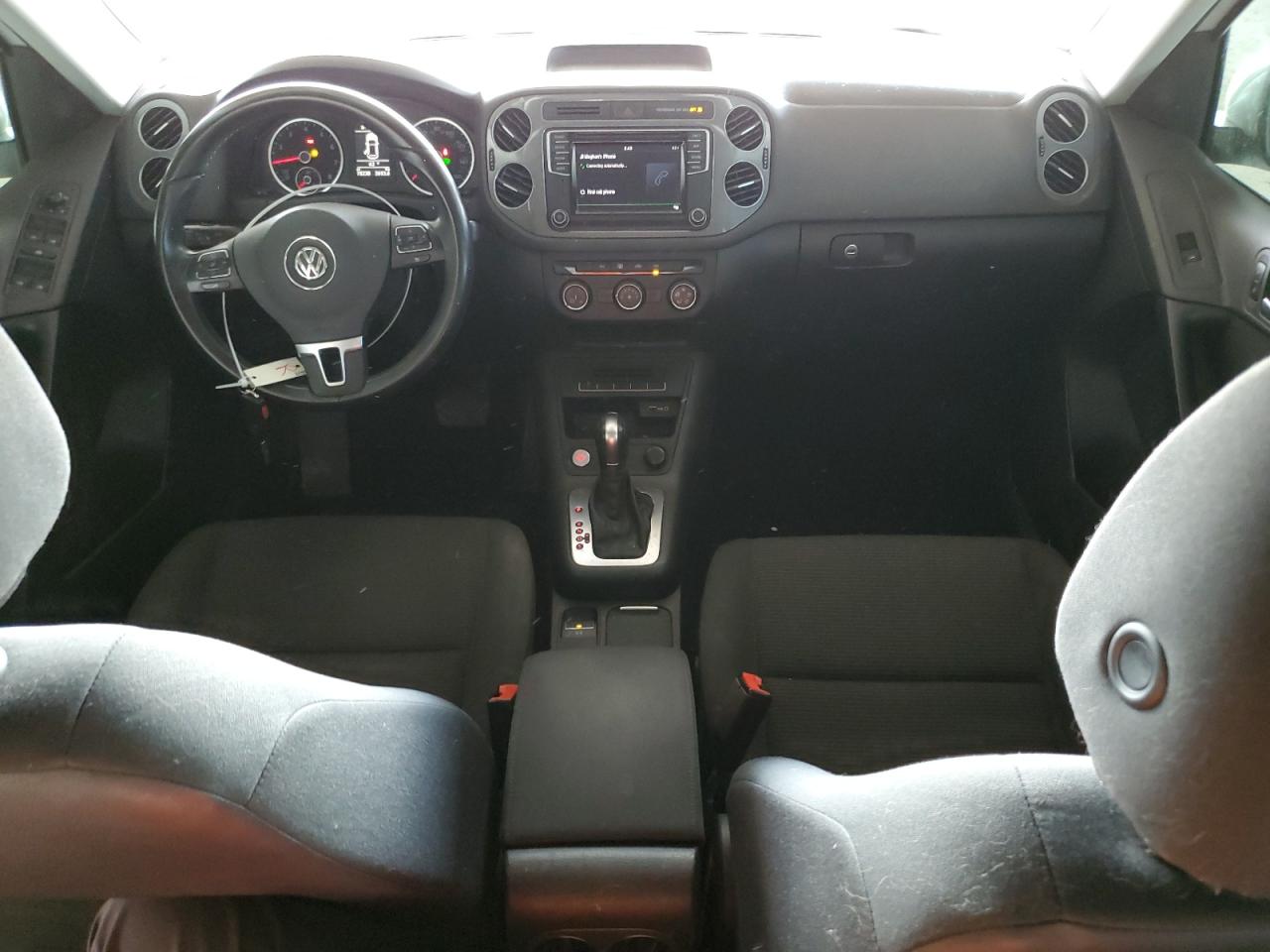 2017 Volkswagen Tiguan - Image 8