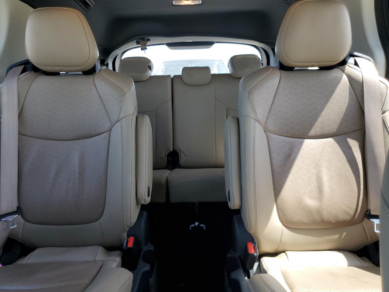 2021 Toyota Sienna - Image 10