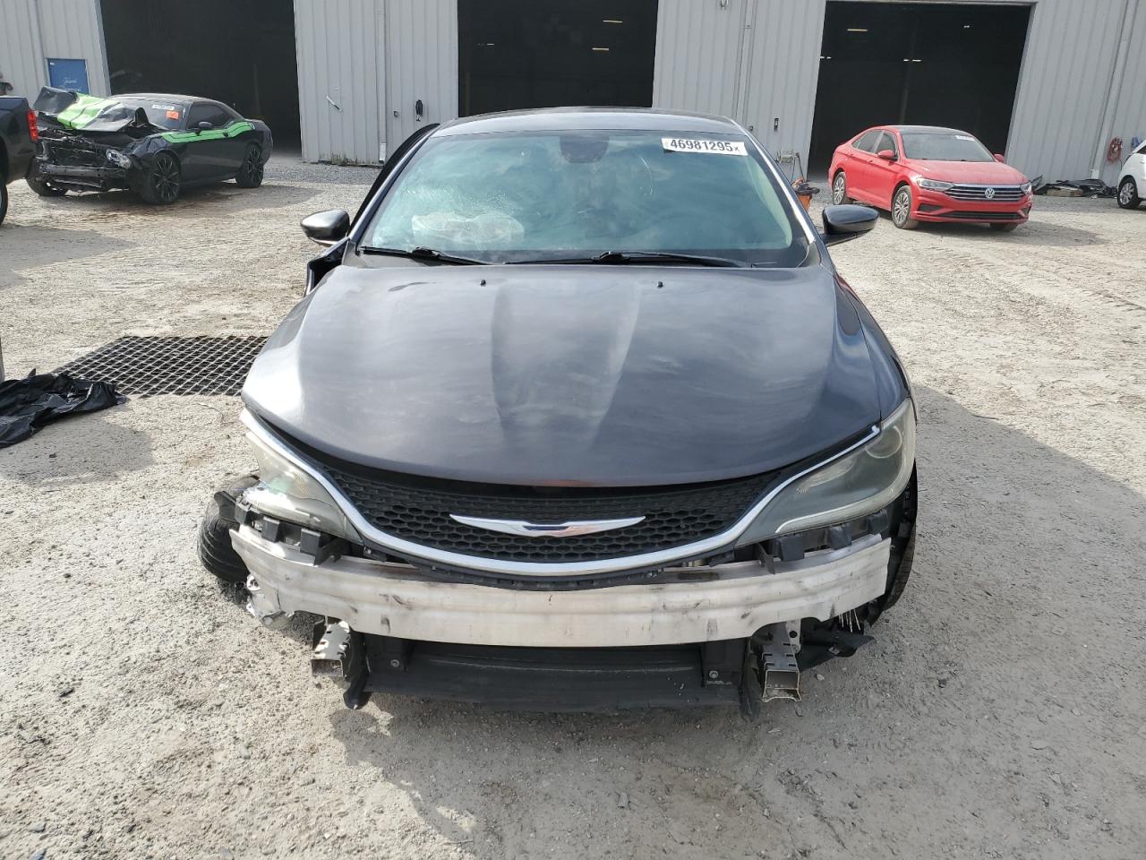 2016 Chrysler 200 - Image 5
