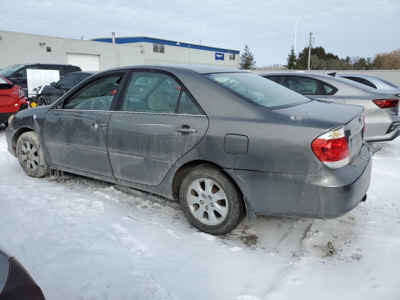 2005 Toyota Camry - Image 2