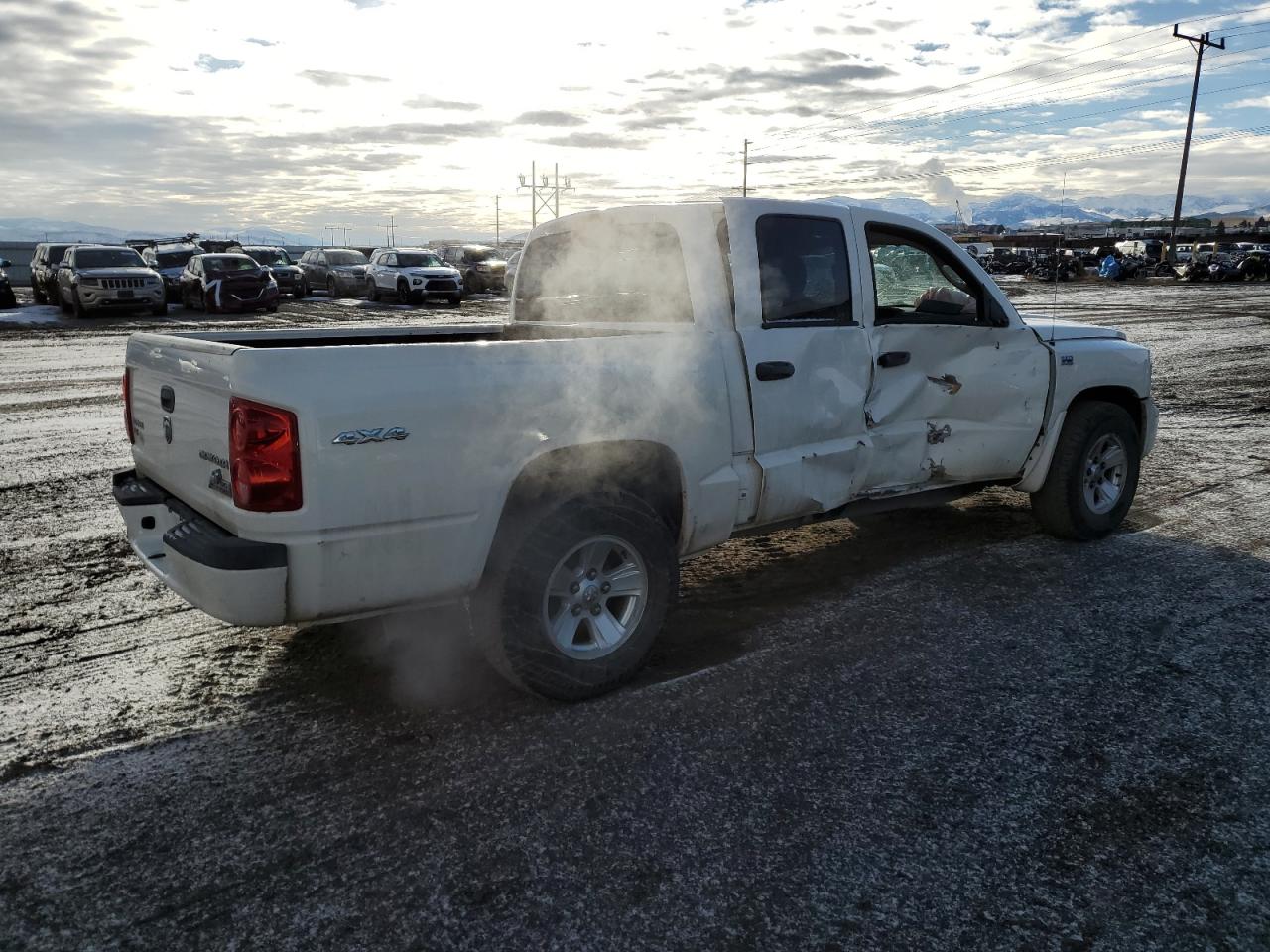 2009 Dodge Dakota - Image 3