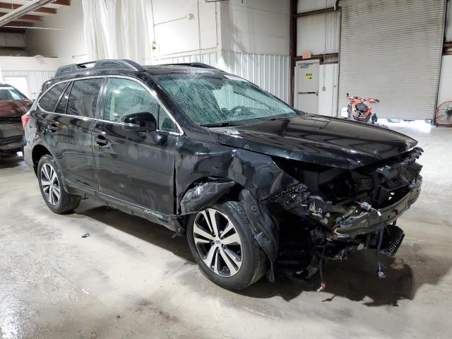  SUBARU OUTBACK 2018 Czarny