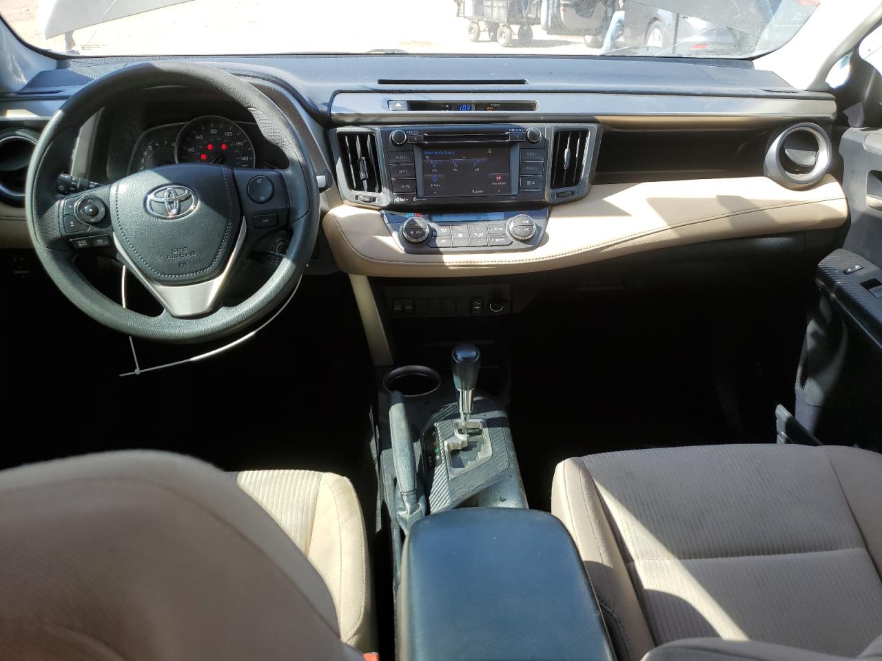 2015 Toyota RAV 4 - Image 8