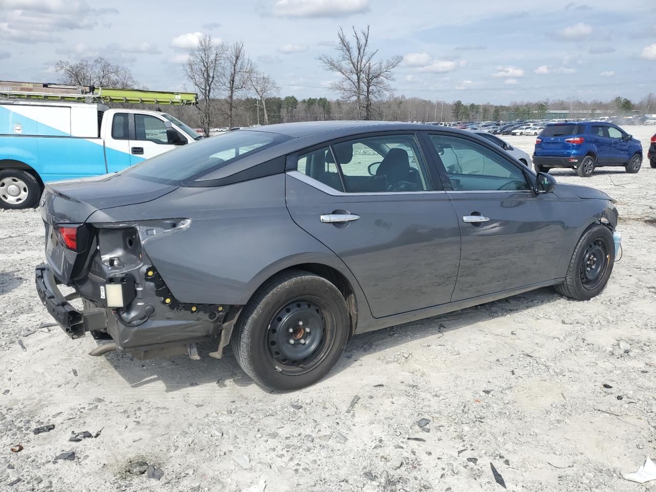 2024 Nissan Altima - Image 3