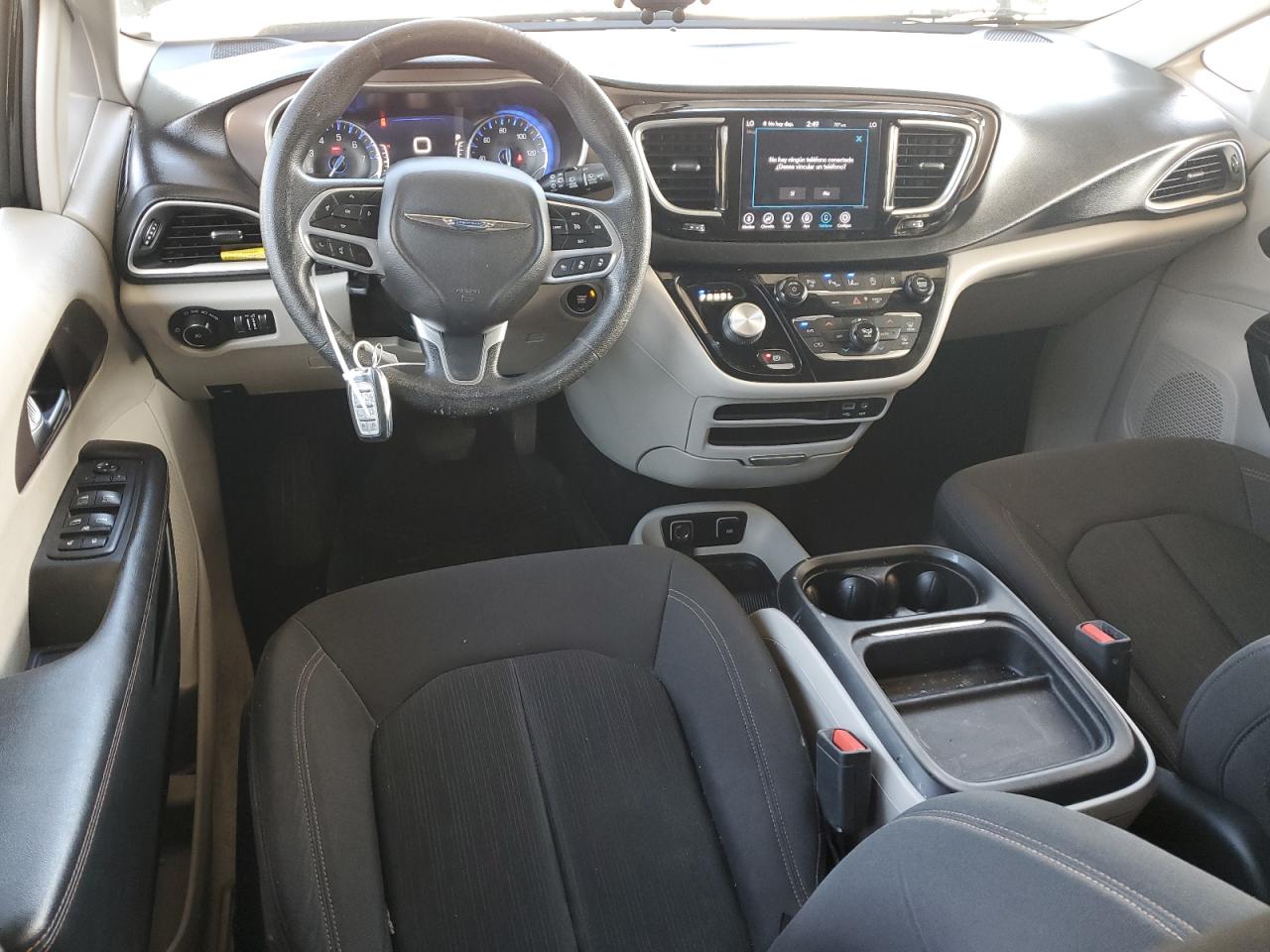 2019 Chrysler Pacifica - Image 8