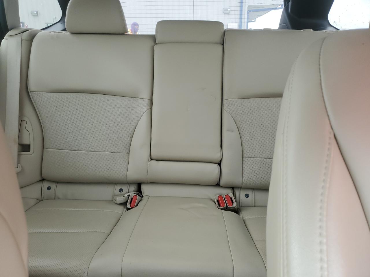 2016 Subaru Outback - Image 10