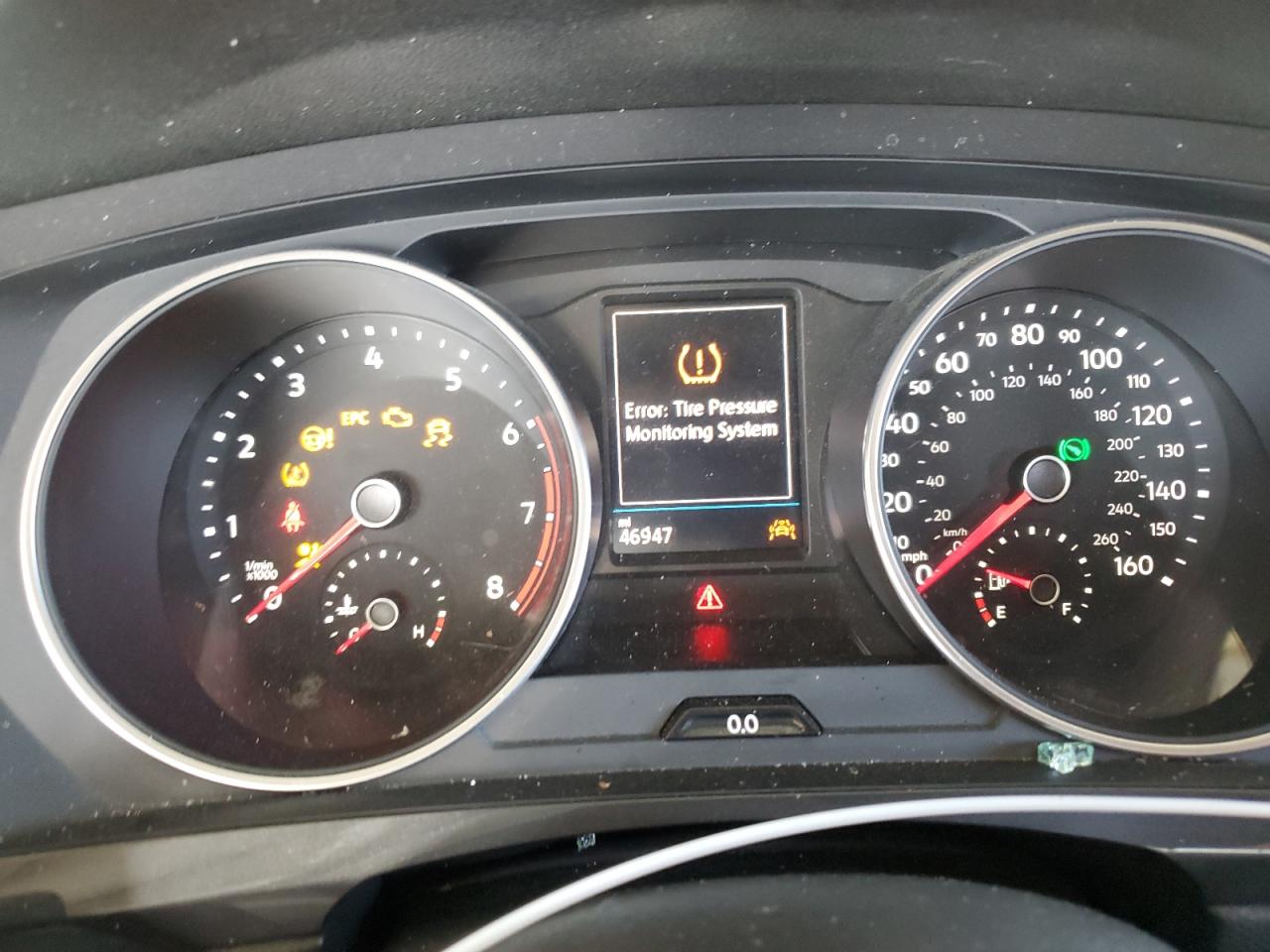 2021 Volkswagen Tiguan - Image 9