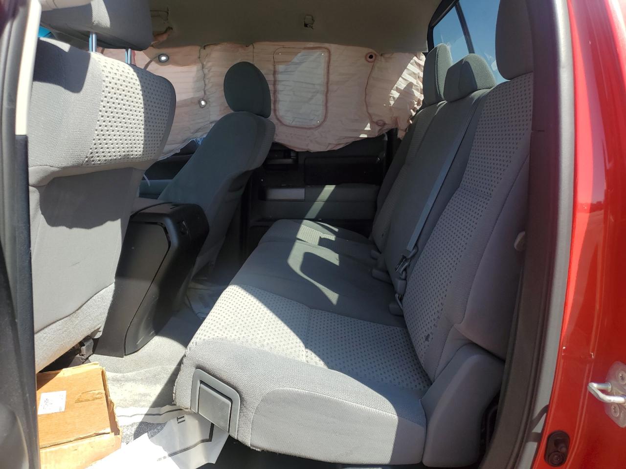2010 Toyota Tundra - Image 11