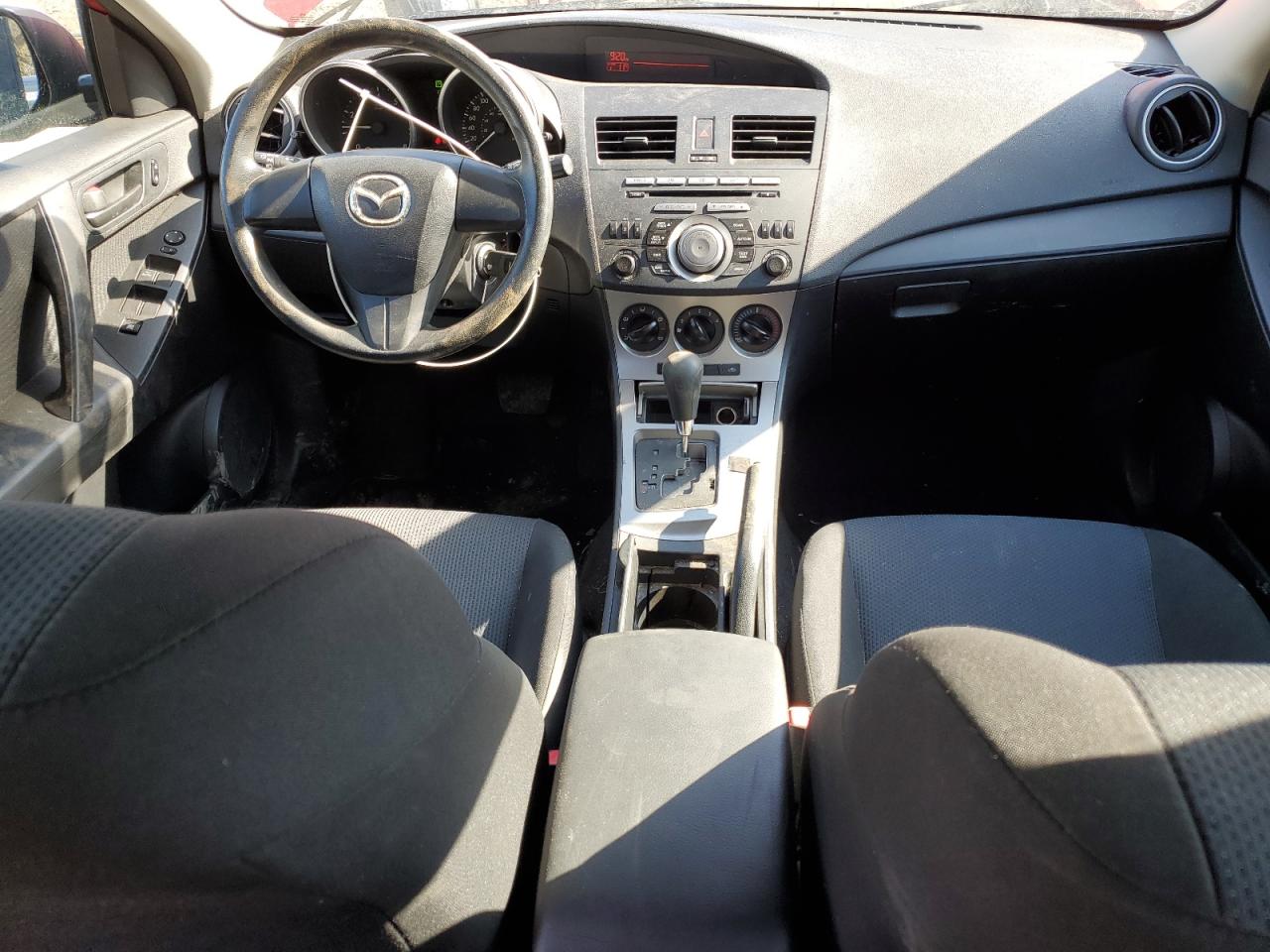 2010 Mazda 3 - Image 8