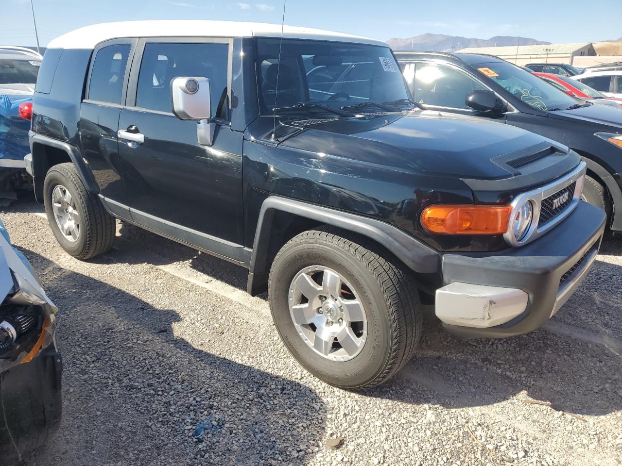 2007 Toyota FJ Cruiser - Image 4