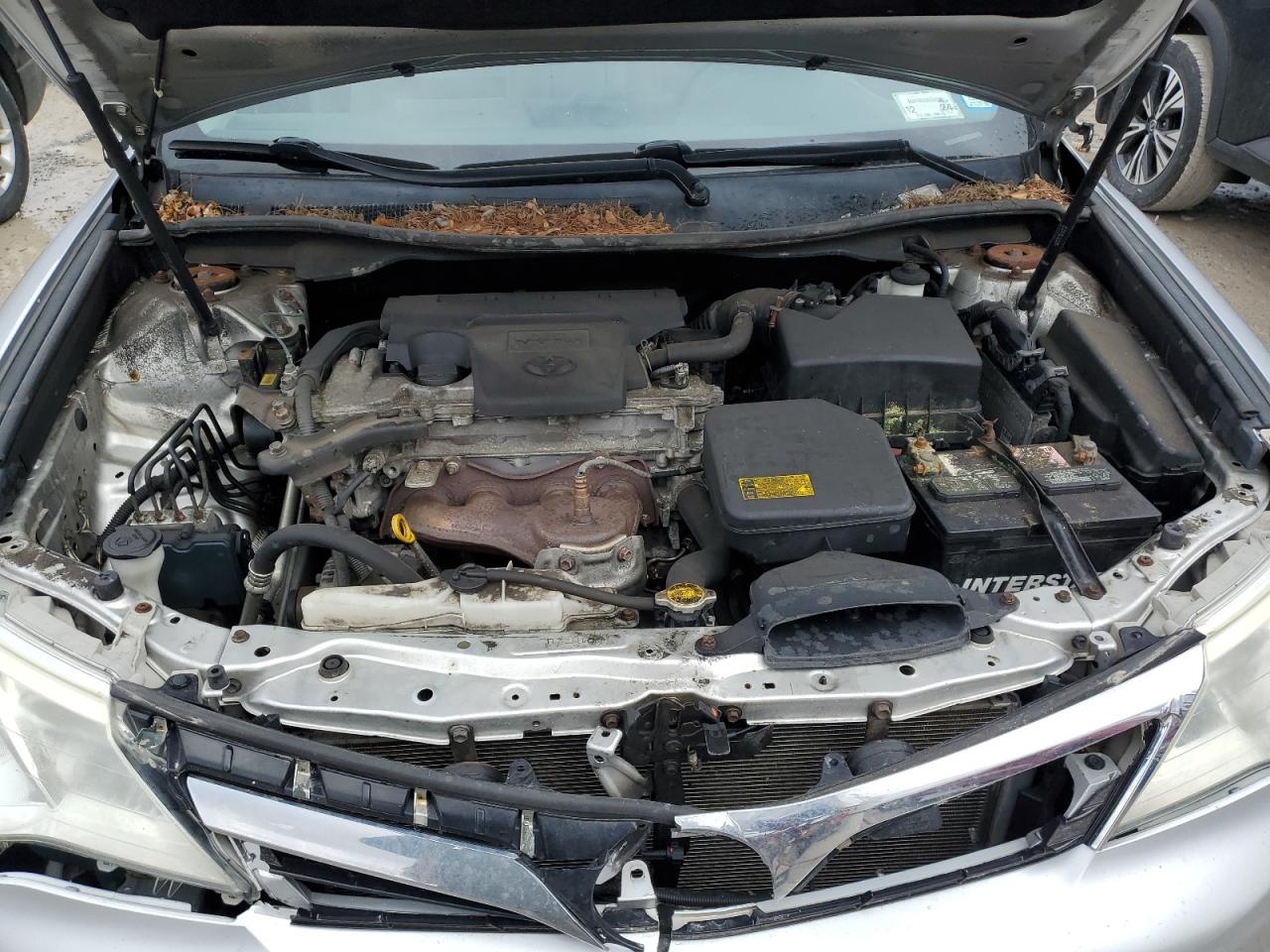 2012 Toyota Camry - Image 11