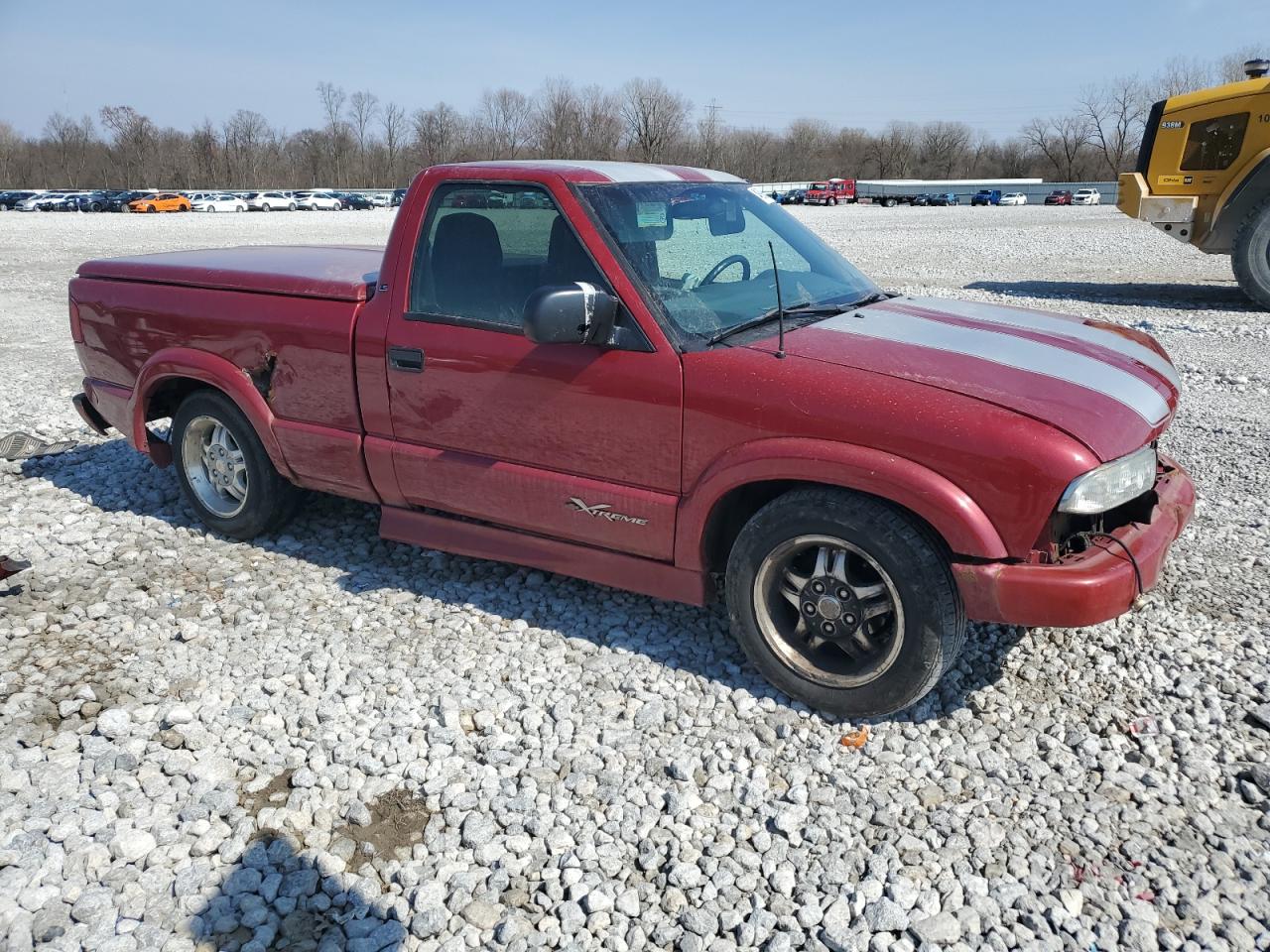 2002 Chevrolet S-10 Pickup - Image 4