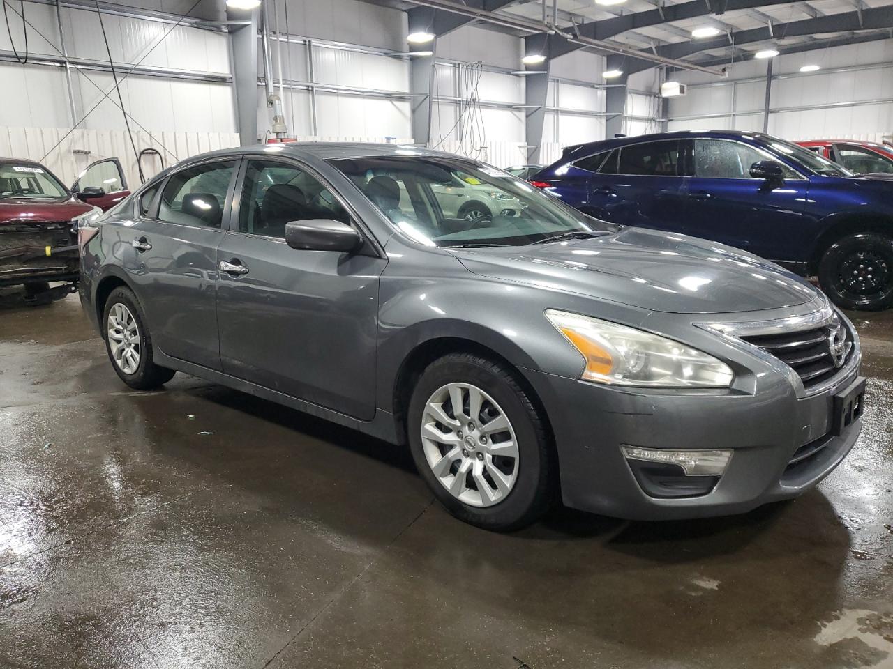 2014 Nissan Altima - Image 4