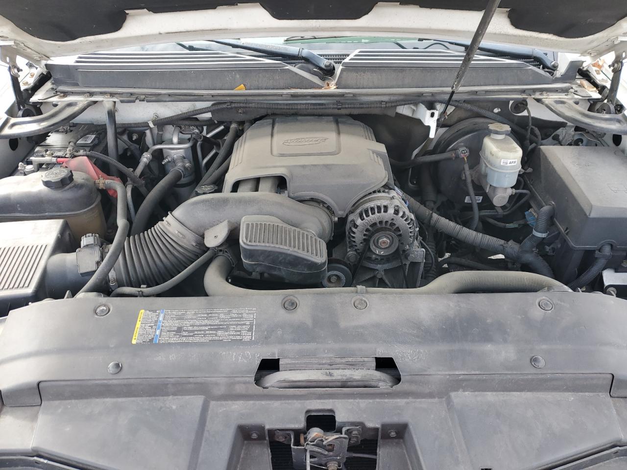 2010 Chevrolet Tahoe - Image 12