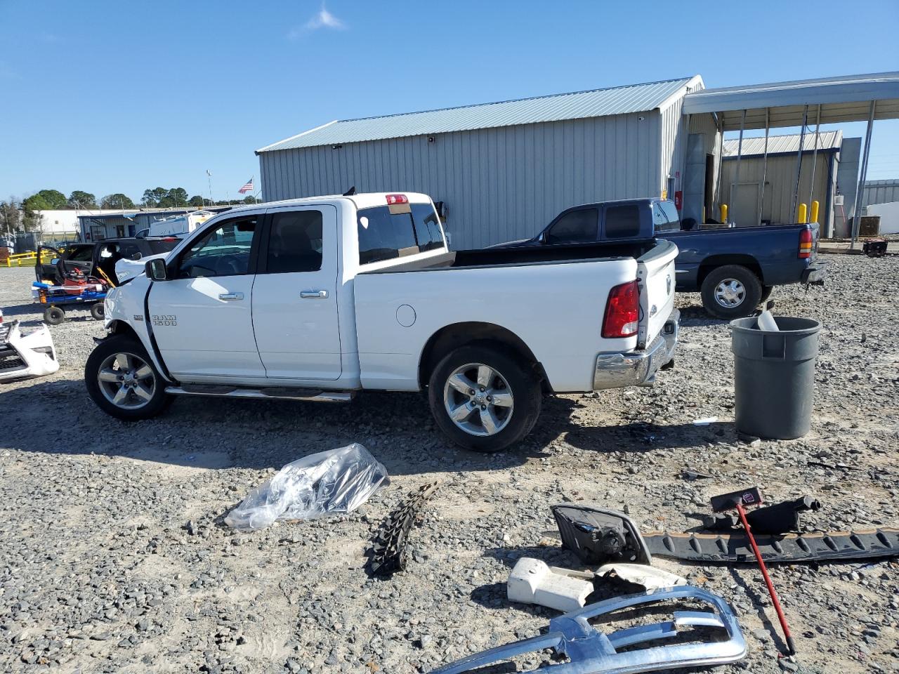 2017 RAM 1500 - Image 2